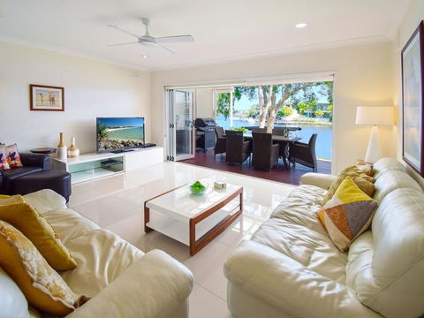 Noosa Entrance Waterfront Resort - Accommodation Great Ocean Road 4