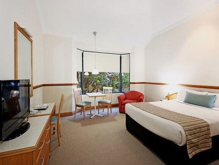 Quality Hotel Airport International - Accommodation Great Ocean Road 4