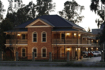 Carlyle Suites & Apartments - Accommodation Great Ocean Road 0