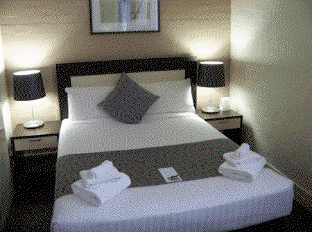 Aarons Hotel - Accommodation Great Ocean Road 1