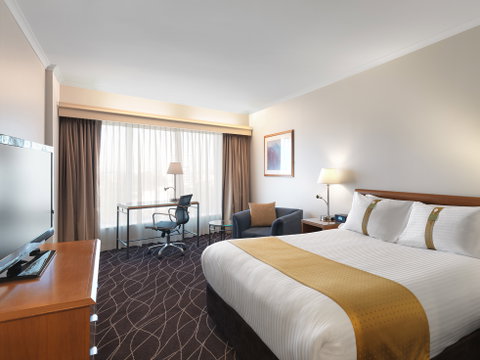 Holiday Inn Sydney Airport - Accommodation Great Ocean Road 0