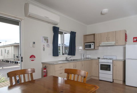 Sundowner Cabin And Tourist Park - Accommodation Great Ocean Road 1