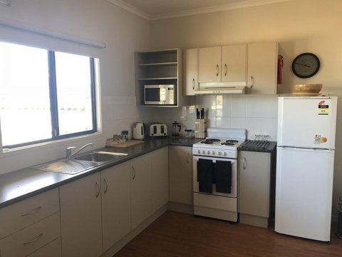 Sundowner Cabin And Tourist Park - Accommodation Great Ocean Road 6