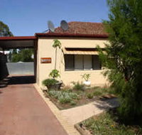 Loxton Smiffy's Bed And Breakfast Sadlier Street