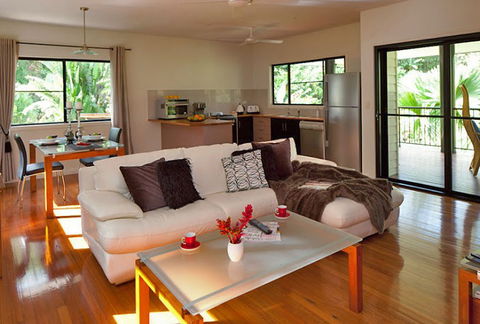 Misty Mountains Tropical Rainforest Romantic Retreat - Accommodation Great Ocean Road 0