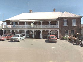 Sheffield Hotel - Accommodation Great Ocean Road 0