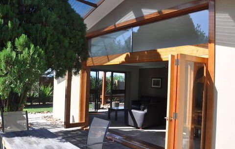 Beachfront House - Accommodation Great Ocean Road 4