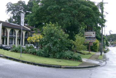 Poinciana Motel - Accommodation Great Ocean Road 3