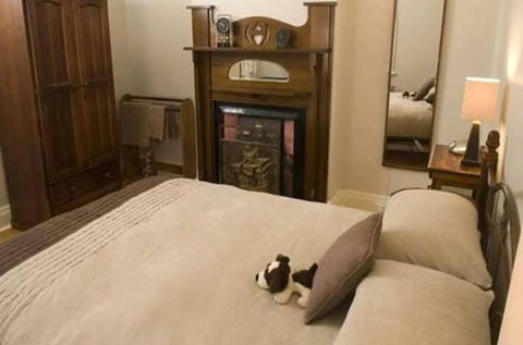 Emaroo Cottage On Williams Street - Accommodation Great Ocean Road 1