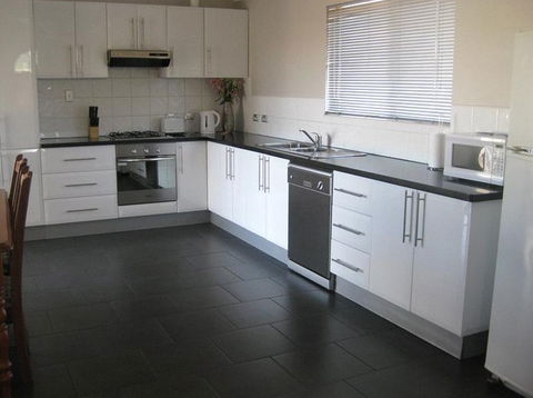 Silver City Cottages - Accommodation Great Ocean Road 0