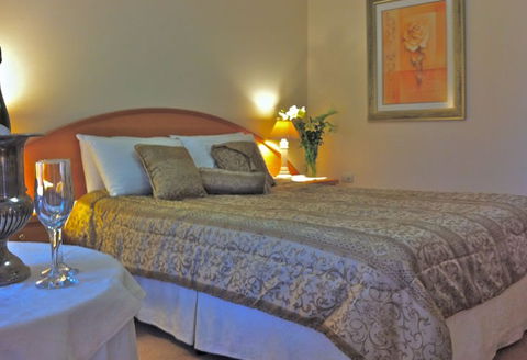 Champagne Rose Suite - Accommodation Great Ocean Road 1