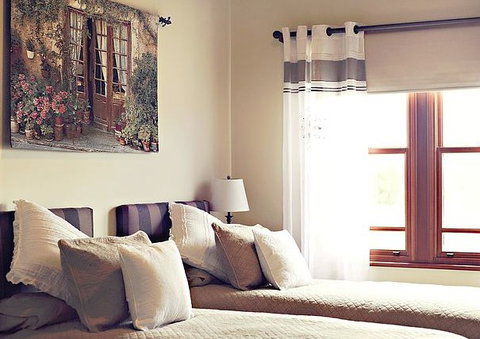 Redwing Farm - The Barn - Accommodation Great Ocean Road 2