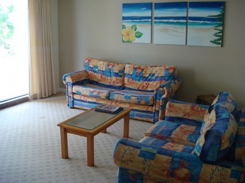 Horizons Burleigh Heads Holiday Apartments - Accommodation Great Ocean Road 3