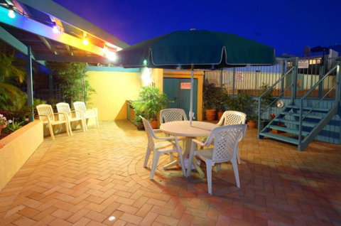 Sunshine Towers Apartments - Accommodation Great Ocean Road 3