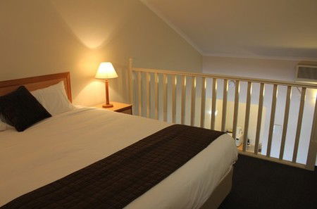 Harbour Sails Motor Inn - Accommodation Great Ocean Road 2