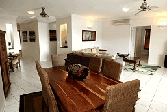 Jack And Newell Cairns Holiday Apartments - Accommodation Great Ocean Road 1