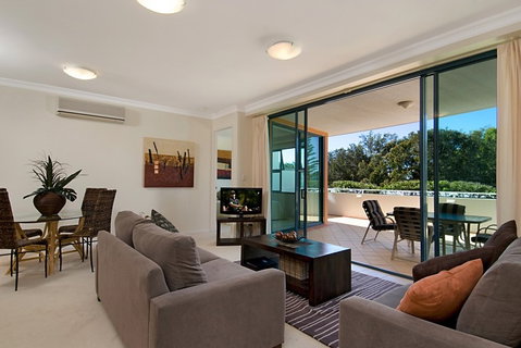 Santorini On Mudjimba - Accommodation Great Ocean Road 2