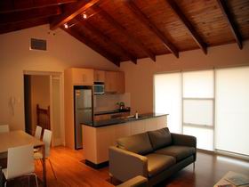 Ethelton Serviced Apartments - Accommodation Great Ocean Road 0