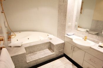 The Paramount Serviced Apartments Melbourne - Accommodation Great Ocean Road 35