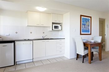 Atlantis Marcoola - Accommodation Great Ocean Road 21