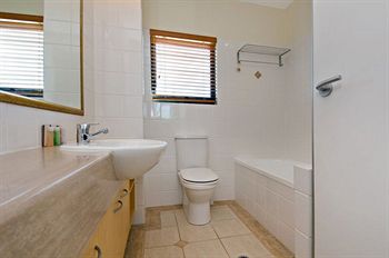 Santorini Twin Waters - Accommodation Great Ocean Road 15
