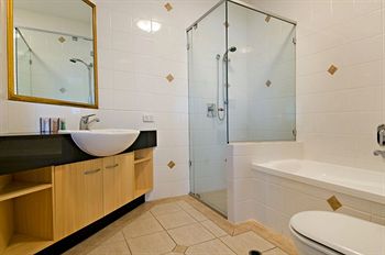 Santorini Twin Waters - Accommodation Great Ocean Road 16