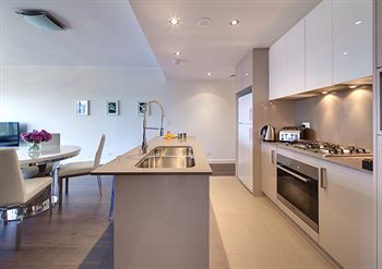 Zara Tower - Luxury Suites And Apartments - Accommodation Great Ocean Road 25