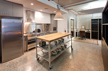 Zara Tower - Luxury Suites And Apartments - Accommodation Great Ocean Road 66