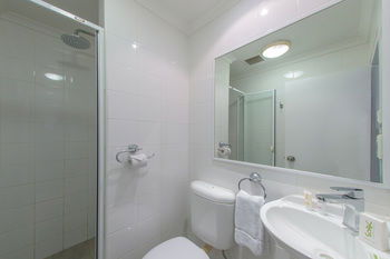 Quality Hotel CKS Sydney Airport - Accommodation Great Ocean Road 0