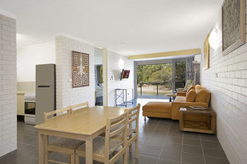 Jacaranda Noosa - Accommodation Great Ocean Road 54