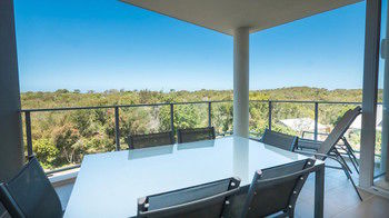 White Shells Luxury Apartments - Accommodation Great Ocean Road 32