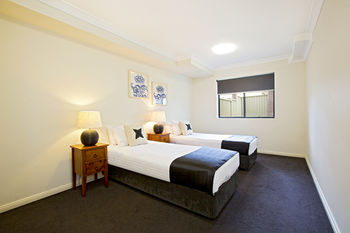 Astina Serviced Apartments - Central - Accommodation Great Ocean Road 4