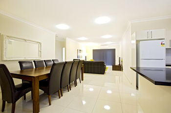 Astina Serviced Apartments - Central - Accommodation Great Ocean Road 7
