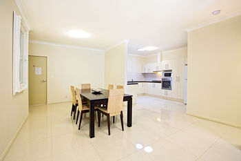 Astina Serviced Apartments - Central - Accommodation Great Ocean Road 8