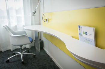 Holiday Inn Express Sydney Macquarie Park - Accommodation Great Ocean Road 0