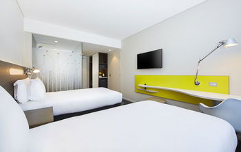 Holiday Inn Express Sydney Macquarie Park - Accommodation Great Ocean Road 5