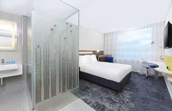 Holiday Inn Express Sydney Macquarie Park - Accommodation Great Ocean Road 11