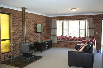 Shady Trees Barrington Holiday House - Accommodation Great Ocean Road 2