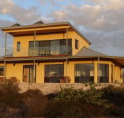 Dolphin Holiday House - Accommodation Great Ocean Road