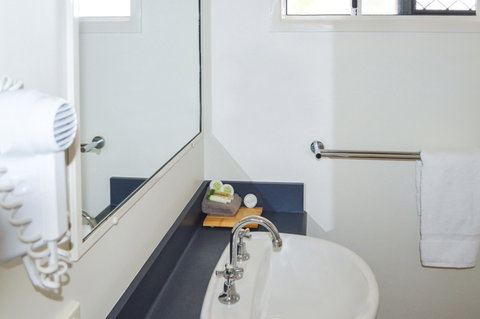 BEST WESTERN Boulevard Lodge - Accommodation Great Ocean Road 11