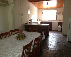 Queenstown Cottages - Darwin - Accommodation Great Ocean Road 1