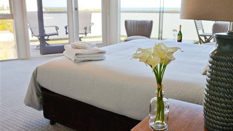 Whitesbeach Guesthouse - Accommodation Great Ocean Road 1