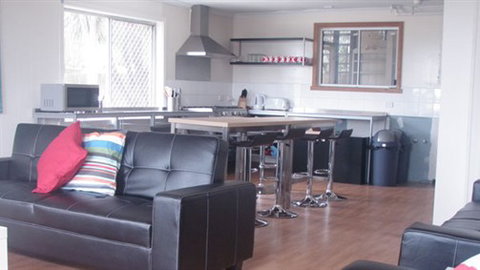 Bells Beach Backpackers - Accommodation Great Ocean Road 2