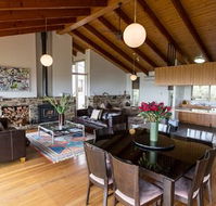 Holmesglen at Eildon - The Homestead - Accommodation Great Ocean Road