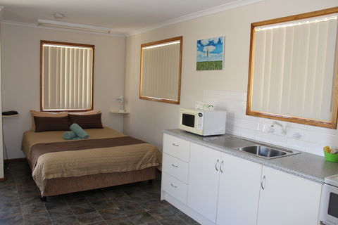 Ardrossan Caravan Park - Accommodation Great Ocean Road 0
