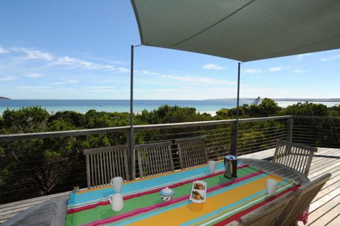 Island Beach Escape - Beachcomber - Accommodation Great Ocean Road 2
