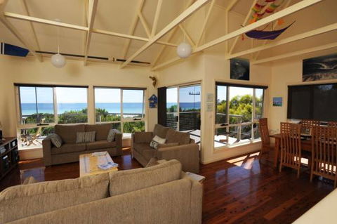 Island Beach Escape - Beachcomber - Accommodation Great Ocean Road 3