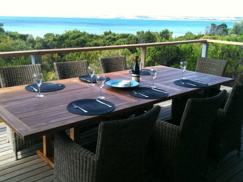 Island Beach Escape - Beachcomber - Accommodation Great Ocean Road 4