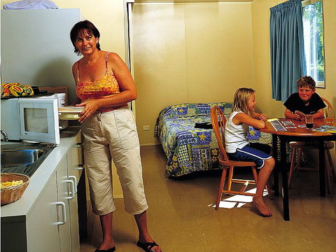 Kakadu Lodge & Caravan Park - Accommodation Great Ocean Road 3