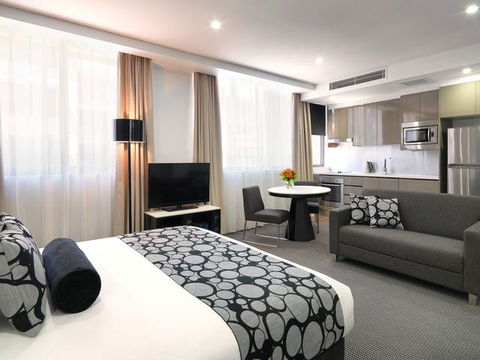 Meriton Serviced Apartments - North Ryde - Accommodation Great Ocean Road 0